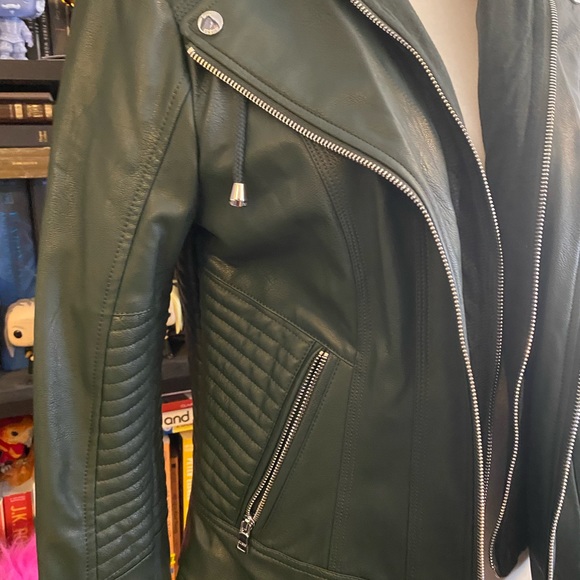 Guess Faux Leather Jacket retail $180 - Picture 10 of 16